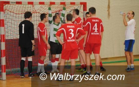 Czarny Bór: Trzy ekipy z kompletem zwycięstw w Czarnoborskiej Lidze Halowej