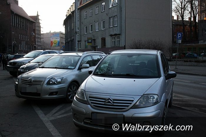 Wałbrzych: Temat parkowania w centrum miasta powraca jak bumerang