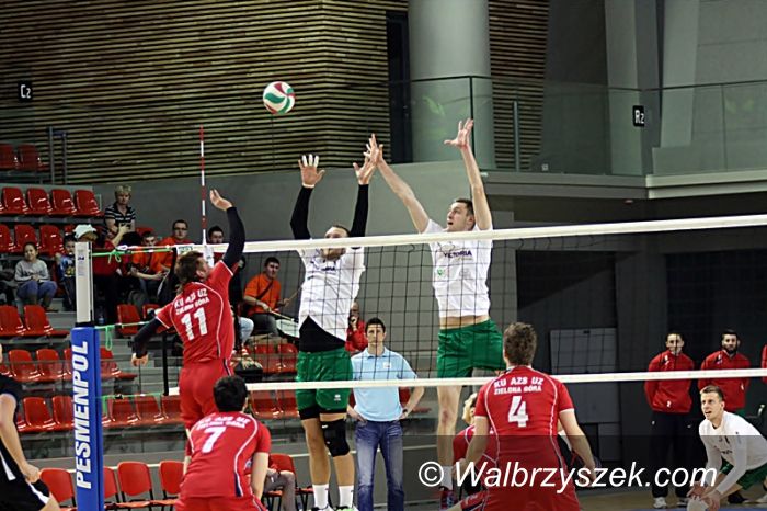 Wrocław: II liga siatkówki: Victoria na fotelu lidera