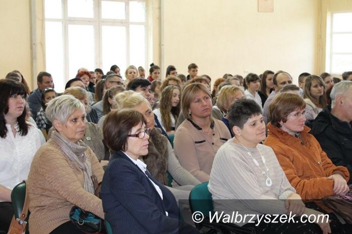 Region: Stypendia naukowe i sportowe w GZSz–P w Czarnym Borze rozdane