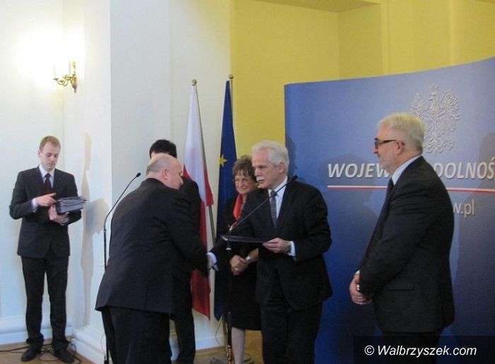 Region: Gmina Czarny Bór beneficjentem promes z Ministerstwa Administracji i Cyfryzacji