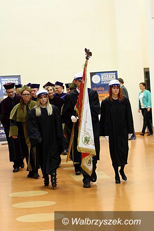Wałbrzych: Rozdanie dyplomów PWSZ