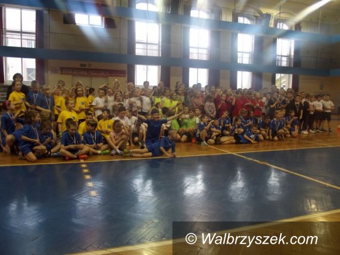 Wałbrzych: Współzawodnictwo klas III