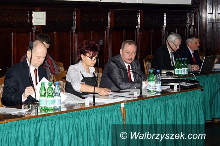 Wałbrzych: Gmina Wałbrzych chce zaciągnąć kredyt długoterminowy