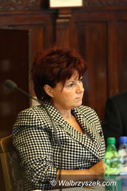 Wałbrzych: Opozycja grzmi: Kolejny kredyt dla Wałbrzycha prowadzi do niebezpiecznego zadłużania miasta