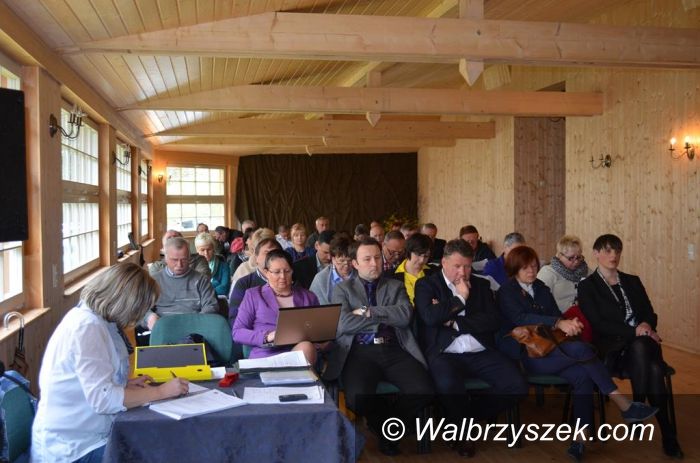 Walim: Wójt Gminy Walim wyróżniony odznaką „Za Opiekę nad zabytkami”
