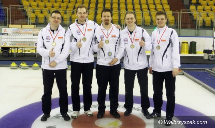 Cieszyn: Wałbrzyszanin gra w curling