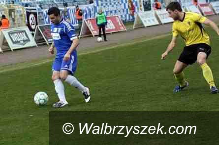 Kraj: II liga piłkarska: Chrobry i Bytovia na dobrej drodze do awansu