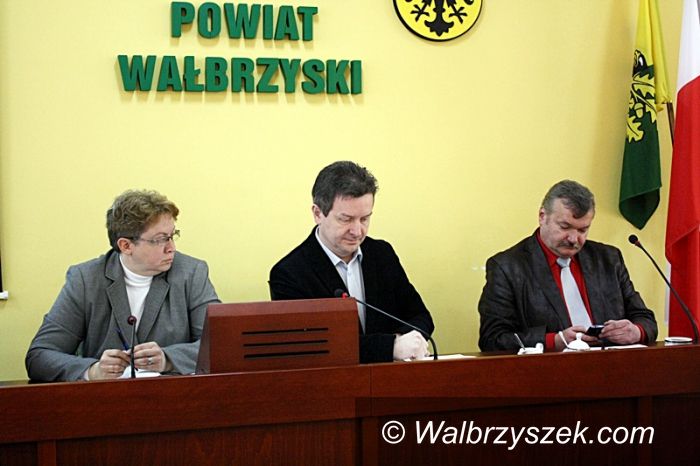 powiat wałbrzyski: Powiat nie dołoży się do budowy lodowiska w Jedlinie Zdroju