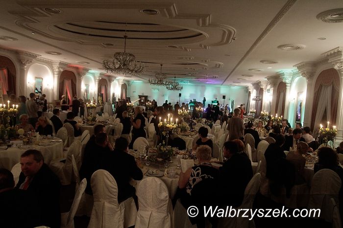 Wałbrzych: Bądź Aniołem na wielkim balu