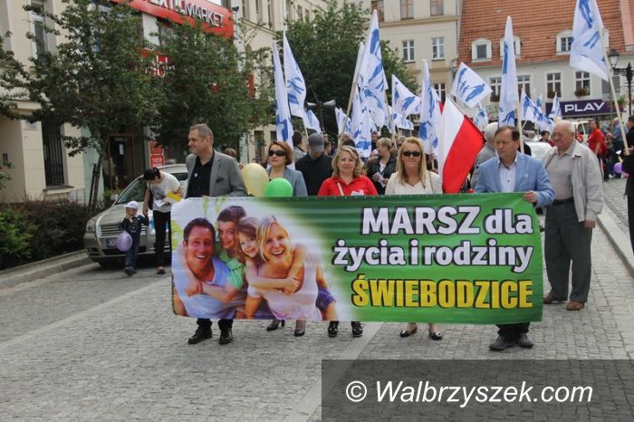 Świebodzice: Radośnie i kolorowo na święcie dzieci w Świebodzicach
