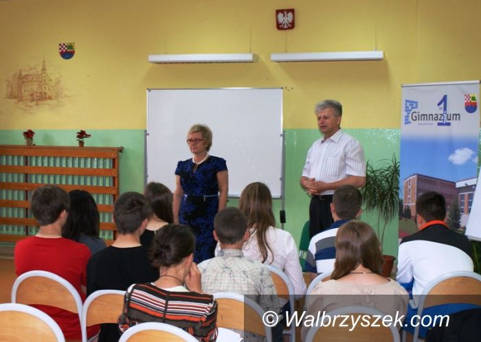 REGION, Boguszów-Gorce: Spotkanie z Poseł Izabelą Katarzyną Mrzygłocką w Gimnazjum nr 1 w Boguszowie – Gorcach