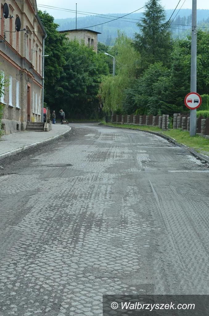 Walim: Walim: Inwestycje drogowe