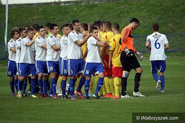 Kraj: II liga piłkarska: Wraz z Wisłą na dole tabeli