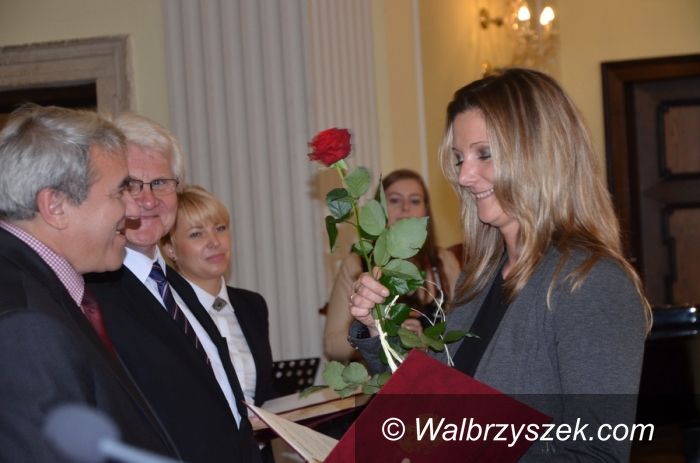 powiat wałbrzyski: Starosta nagrodził nauczycieli