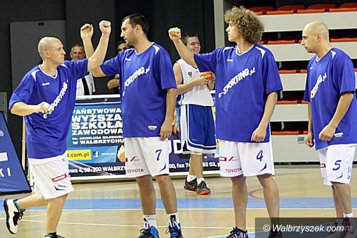Wałbrzych: II liga koszykówki: Mecz liderów