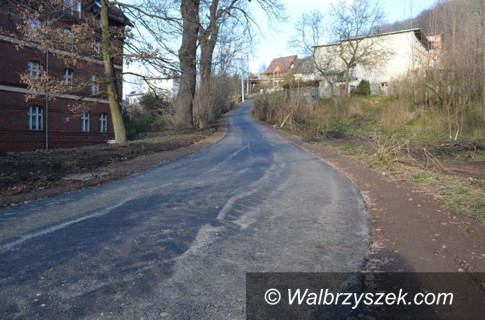 Walim: Walim: Gminne inwestycje drogowe