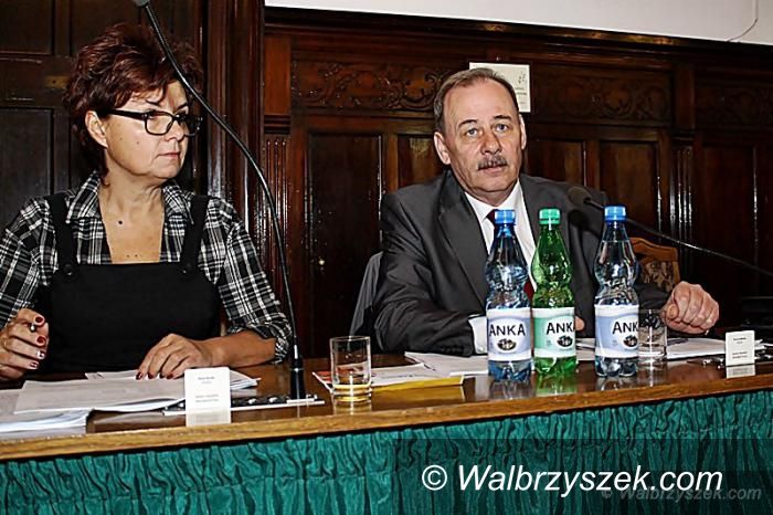 Wałbrzych: Radni zostaną zaprzysiężeni i wybiorą przewodniczącego