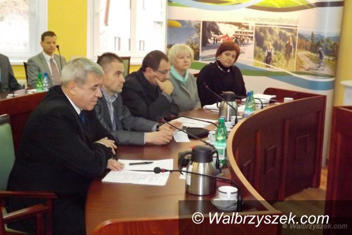 powiat wałbrzyski: Kto zostanie starostą? Kołacz–Leszczyńska czy Lipiński?