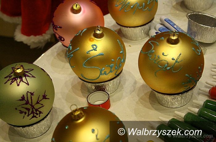 Wałbrzych: Łowili prezenty w Galerii Victoria 