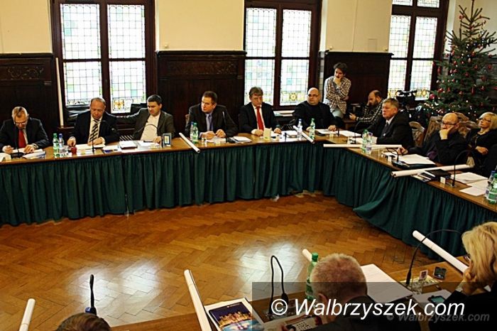 Wałbrzych: Gmina wyemituje obligacje i wykupi wierzytelności