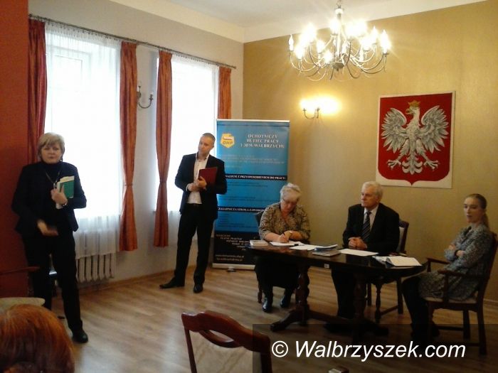 Wałbrzych: Nauka i Praca w Ochotniczym Hufcu Pracy w Wałbrzychu