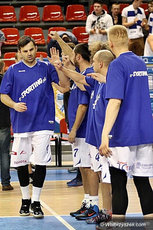Suchy Las: II liga koszykówki: Wygrana w Suchym Lesie po zaciętym meczu