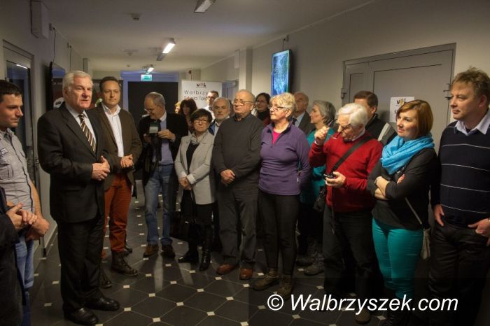 Wałbrzych: "Świat, tak daleki...tak bliski..."