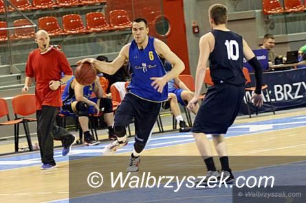 Wałbrzych: Po pierwszych meczach fazy play off