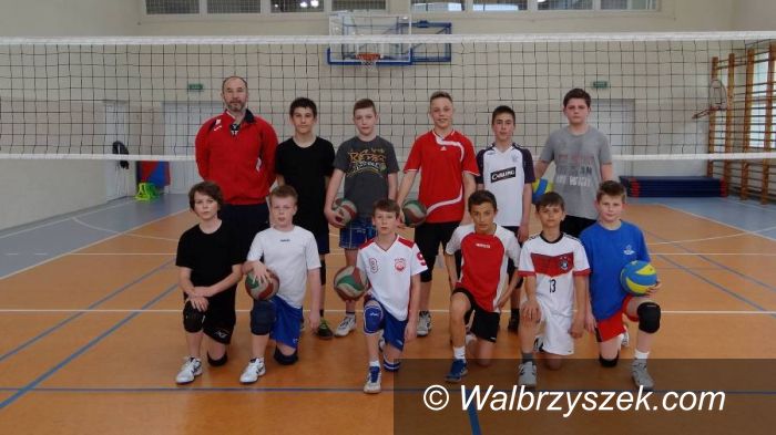 Ząbkowice Śląskie: Pierwsze sukcesy młodych siatkarzy