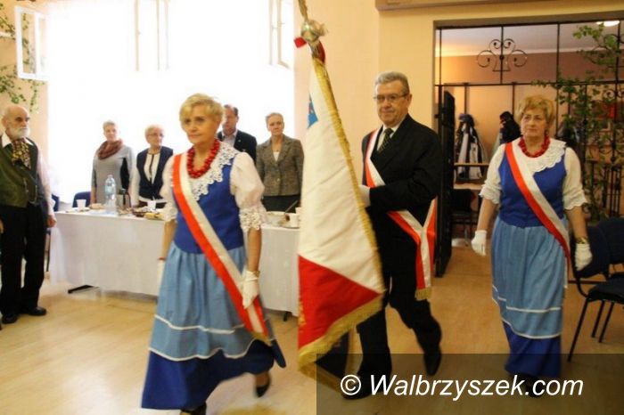 Świebodzice: Świebodzice: Wiosenne śpiewanie seniorów 2015