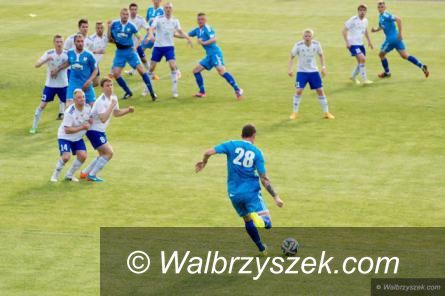 Kraj: II liga piłkarska: Iluzoryczne szanse na utrzymanie jeszcze istnieją