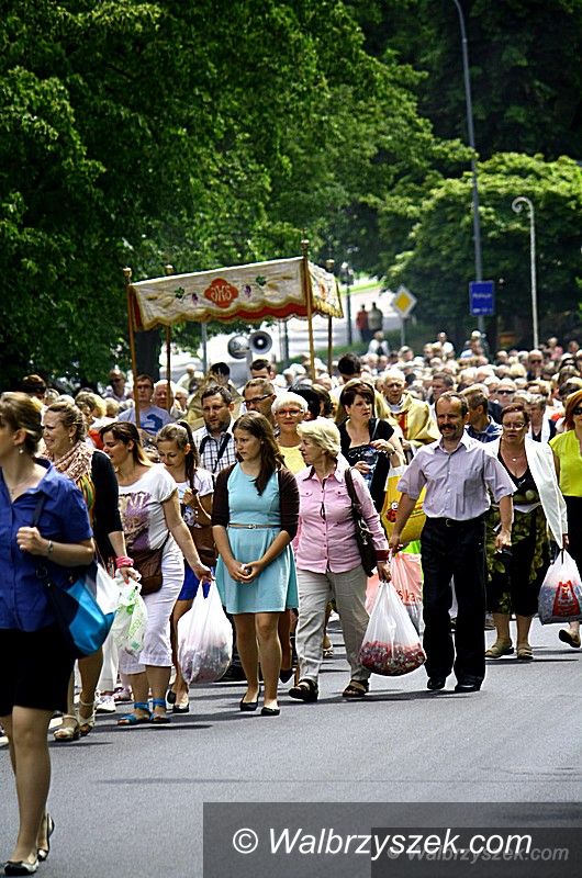 Wałbrzych: Procesja Bożego Ciała