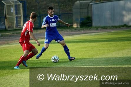 Karnin: III liga piłkarska: Niespodziewana porażka w Karninie