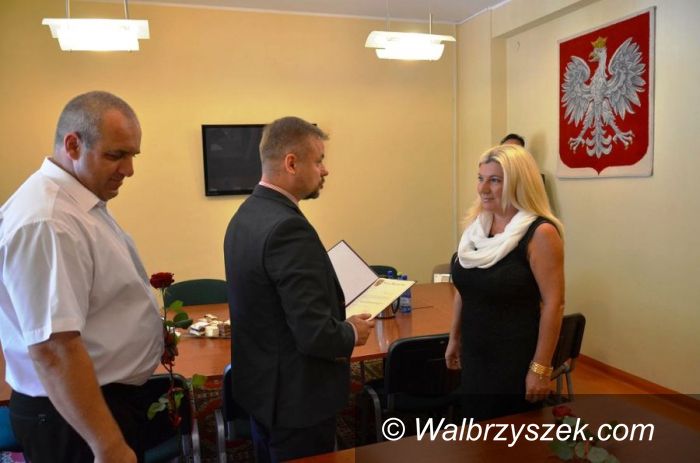 powiat wałbrzyski: Nowi dyrektorzy odebrali nominacje