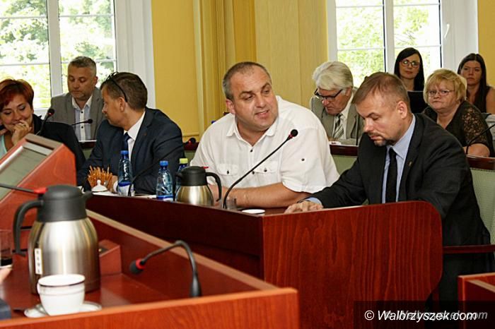 powiat wałbrzyski: Wicestarosta nie pozostawił suchej nitki na radnym