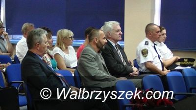 Wałbrzych: Debata społeczna "Szkoła bez zagrożeń"