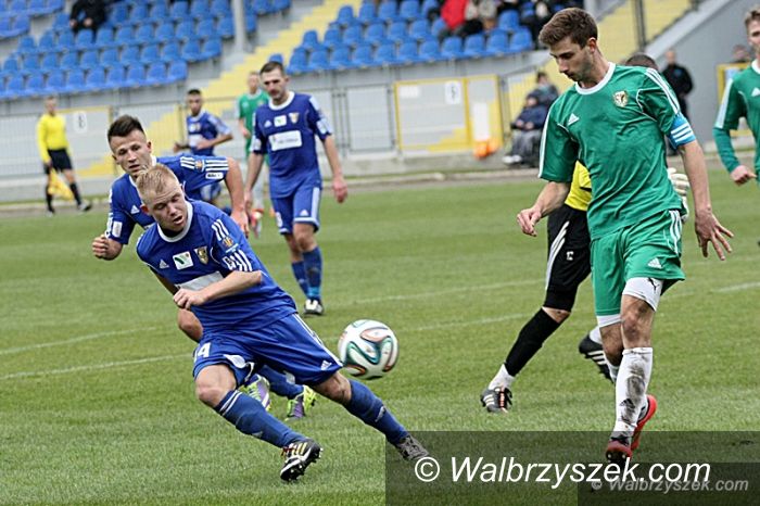 Wałbrzych: III liga piłkarska: Triumf ze Śląskiem