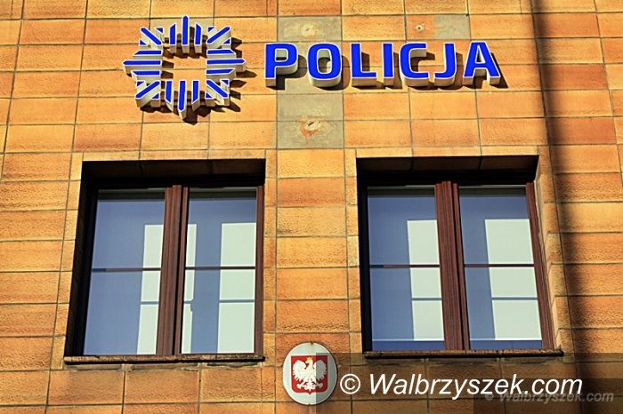 Wałbrzych: Zniszczył drzwi bo zdenerwował go konduktor