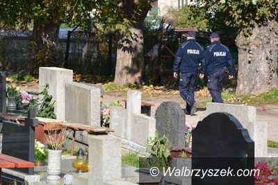 Wałbrzych/Region: Dzień Wszystkich Świętych/Wałbrzyska Policja przypomina