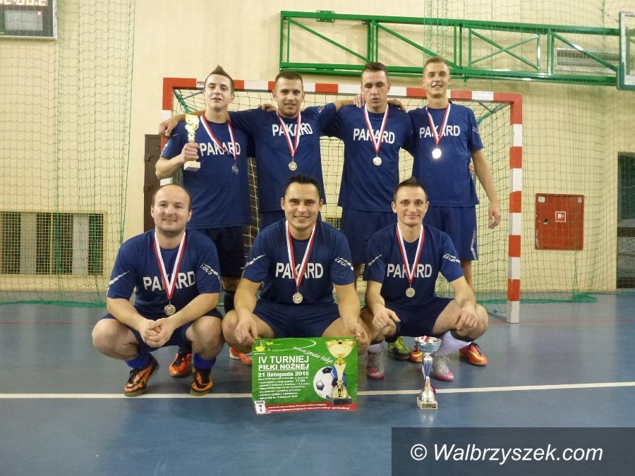 Walim: Pakard Mieroszów triumfuje