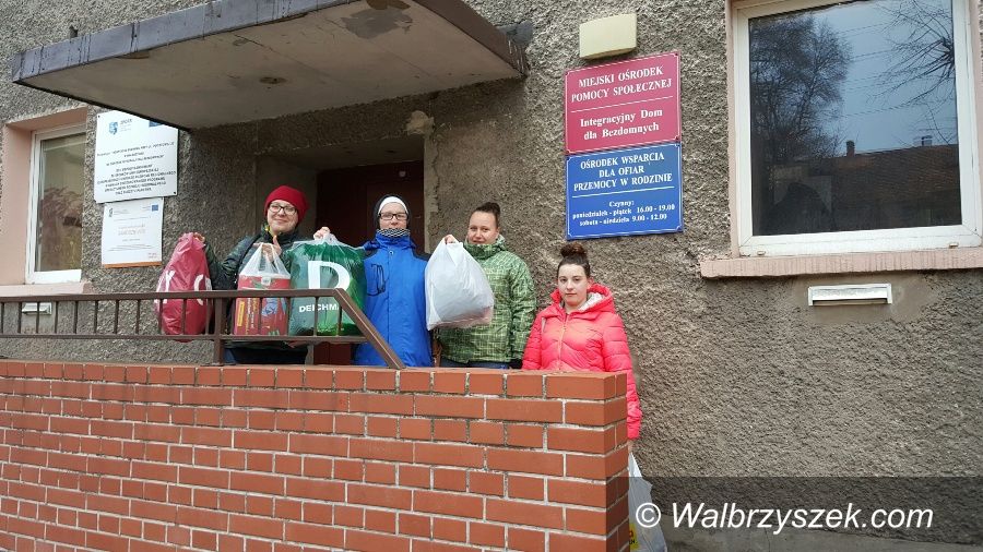 Wałbrzych: Bezdomnym warto pomagać