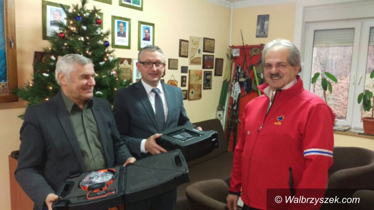 Głuszyca: Gmina Głuszyca wspiera GOPR