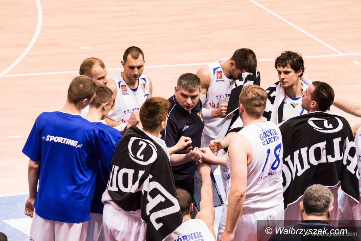 Wałbrzych: II liga koszykówki: Dobra obrona to klucz do sukcesu