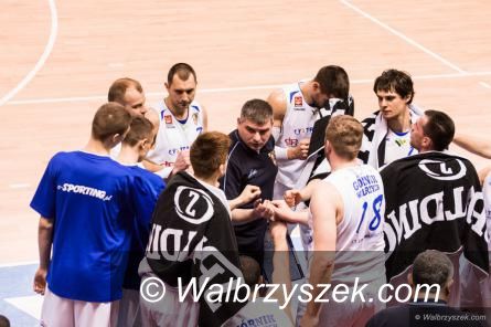 Wałbrzych: II liga koszykówki: Już dziś z niepokonaną Polonią