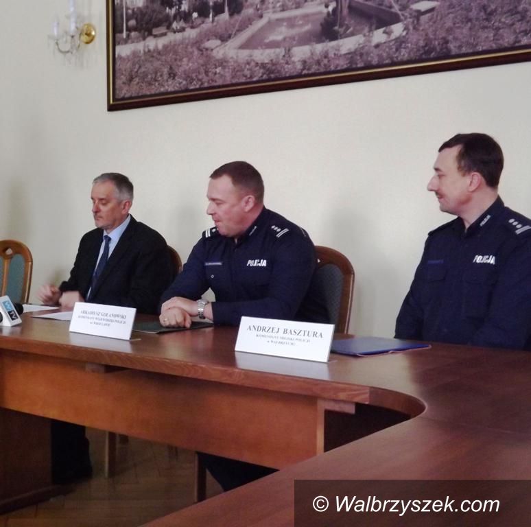Wałbrzych: 12 hybrydowych aut trafi do wałbrzyskiej policji