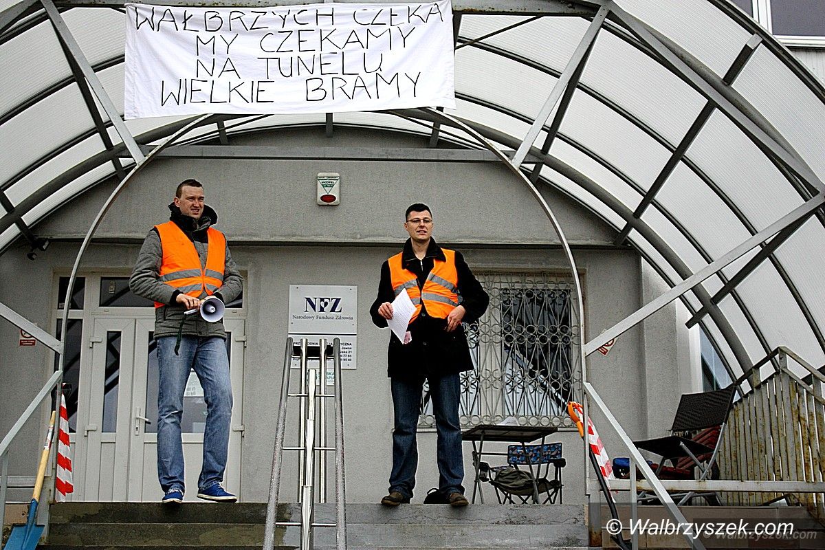 Wałbrzych: Wałbrzyszanie chcą odkopania "Złotego Pociągu"