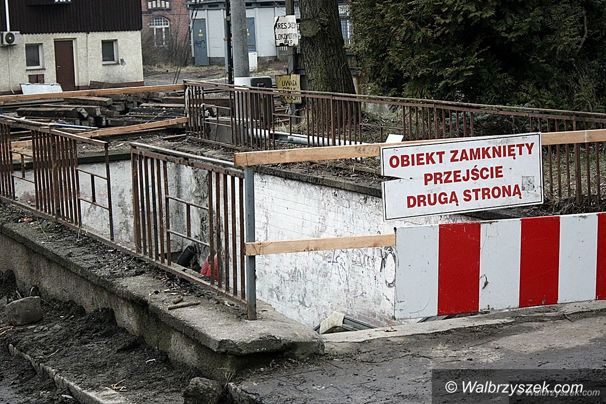 Wałbrzych: Likwidują przejście podziemne przy ulicy Żeromskiego