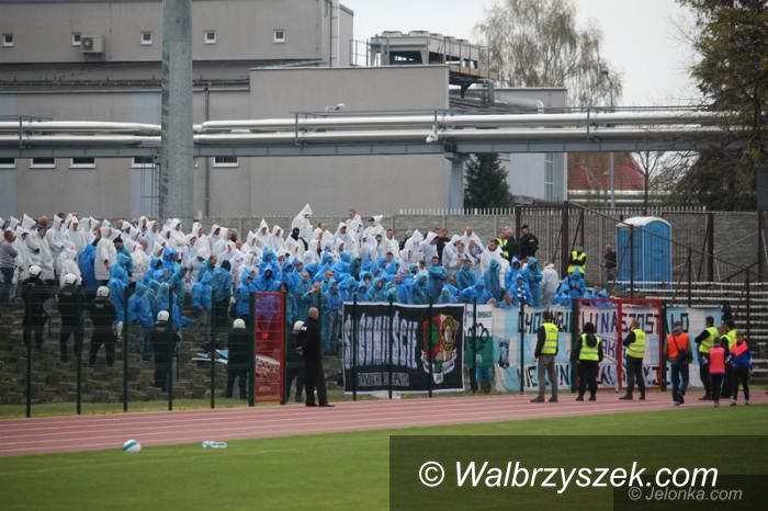 Jelenia Góra: Incydenty po meczu, dwóch pseudokibiców zatrzymanych