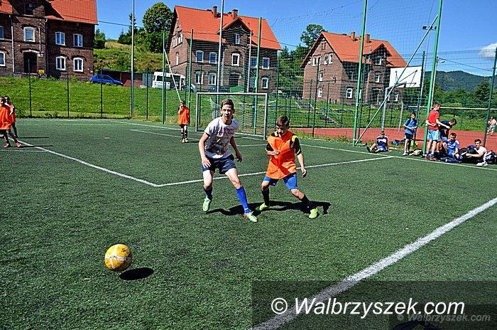 Głuszyca: Podwórkowa Liga Mistrzów Aglomeracji Wałbrzyskiej zagościła w Głuszycy